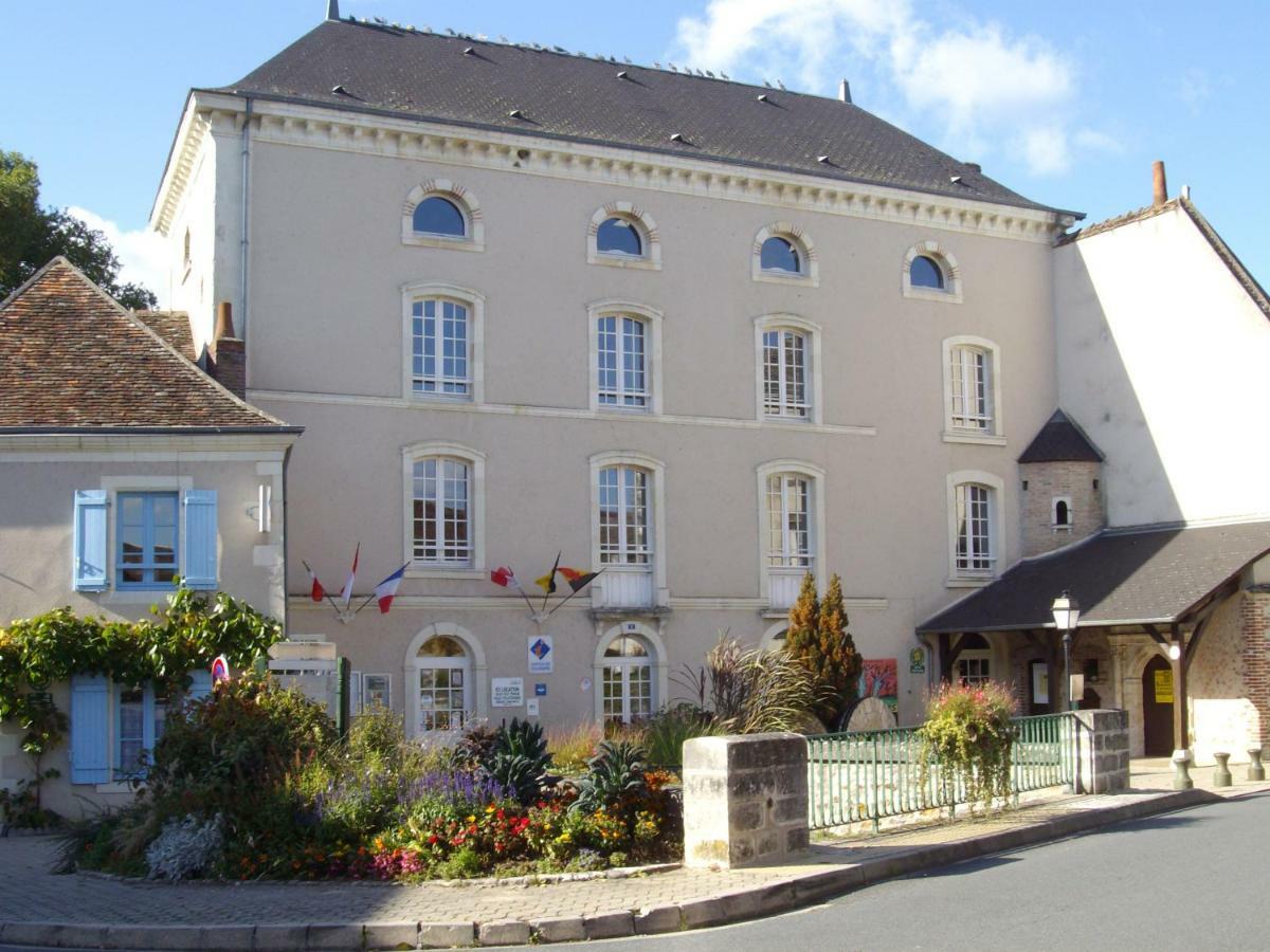 Gite Le Moulin Hotel Mezieres-en-Brenne Exterior photo